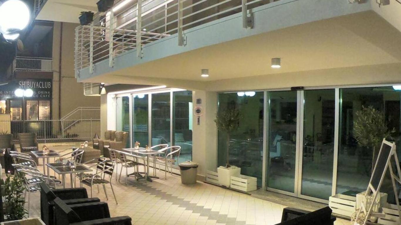 Hotel Half Moon Airport Restaurant Rimini Exterior foto